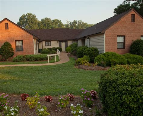 assisted living gloucester va|Sanders Senior Living Community